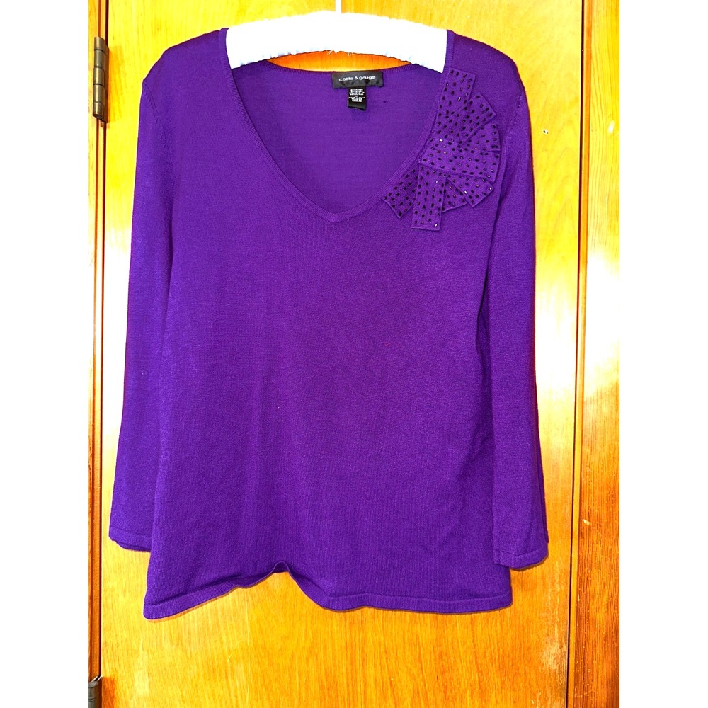 Cable & Gauge V Neck Pullover Sweater Womens Medium Purple Knit Beaded Neckline